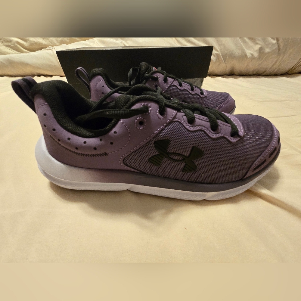 Under Armor Women's Purple and Black Running Shoes